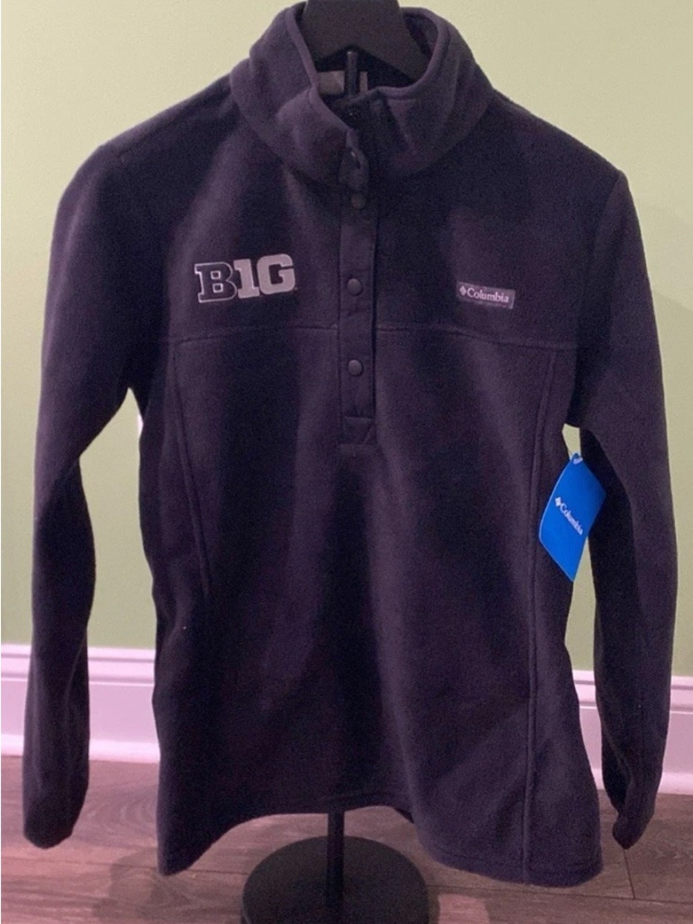 Columbia Black Fleece Jacket with Logo Patch